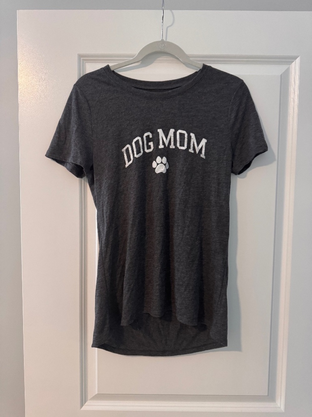 Women's Dog Mom Short Sleeve Graphic T-Shirt